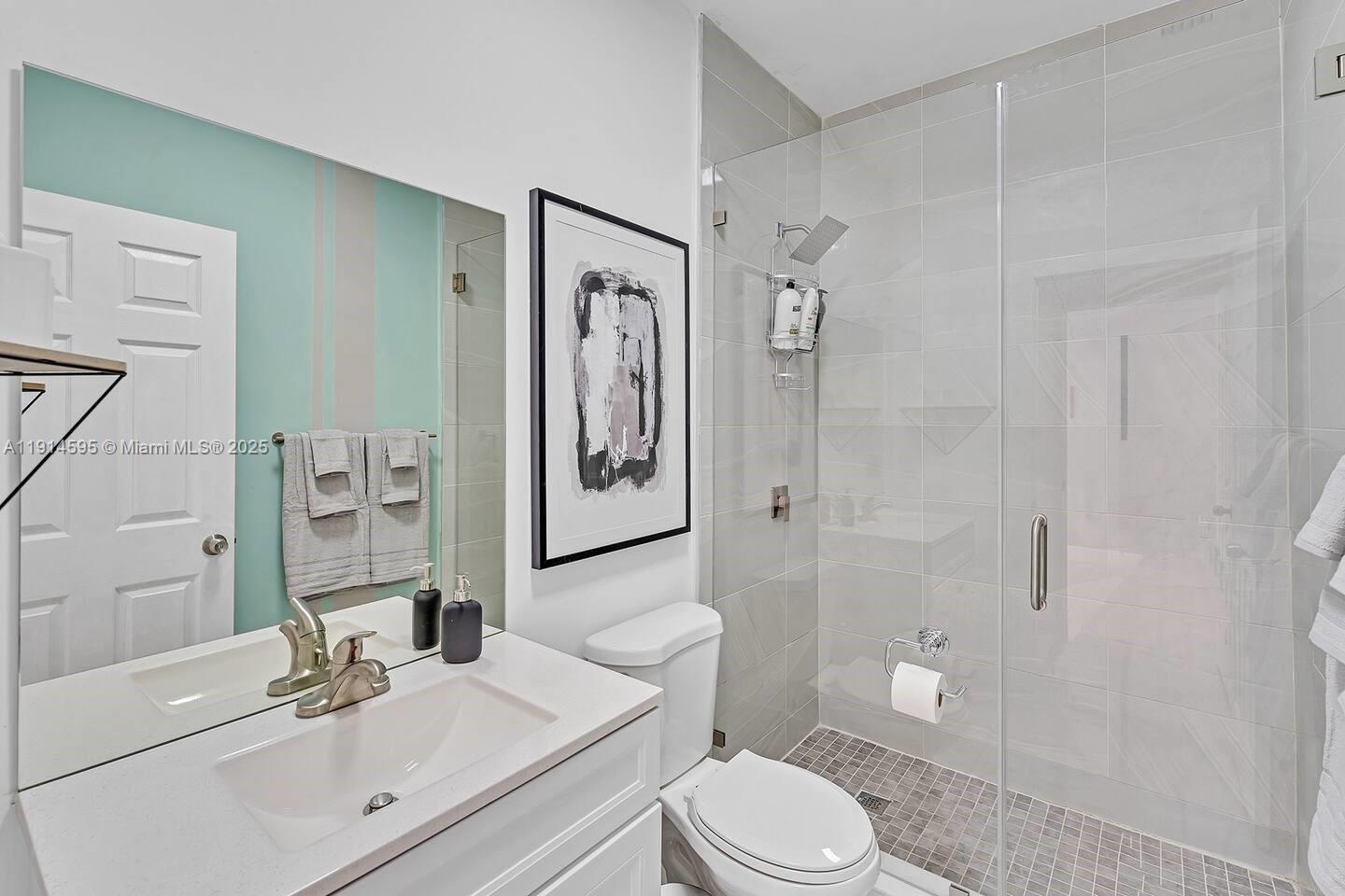 10245 SW 212th St Cutler Bay, FL 33189