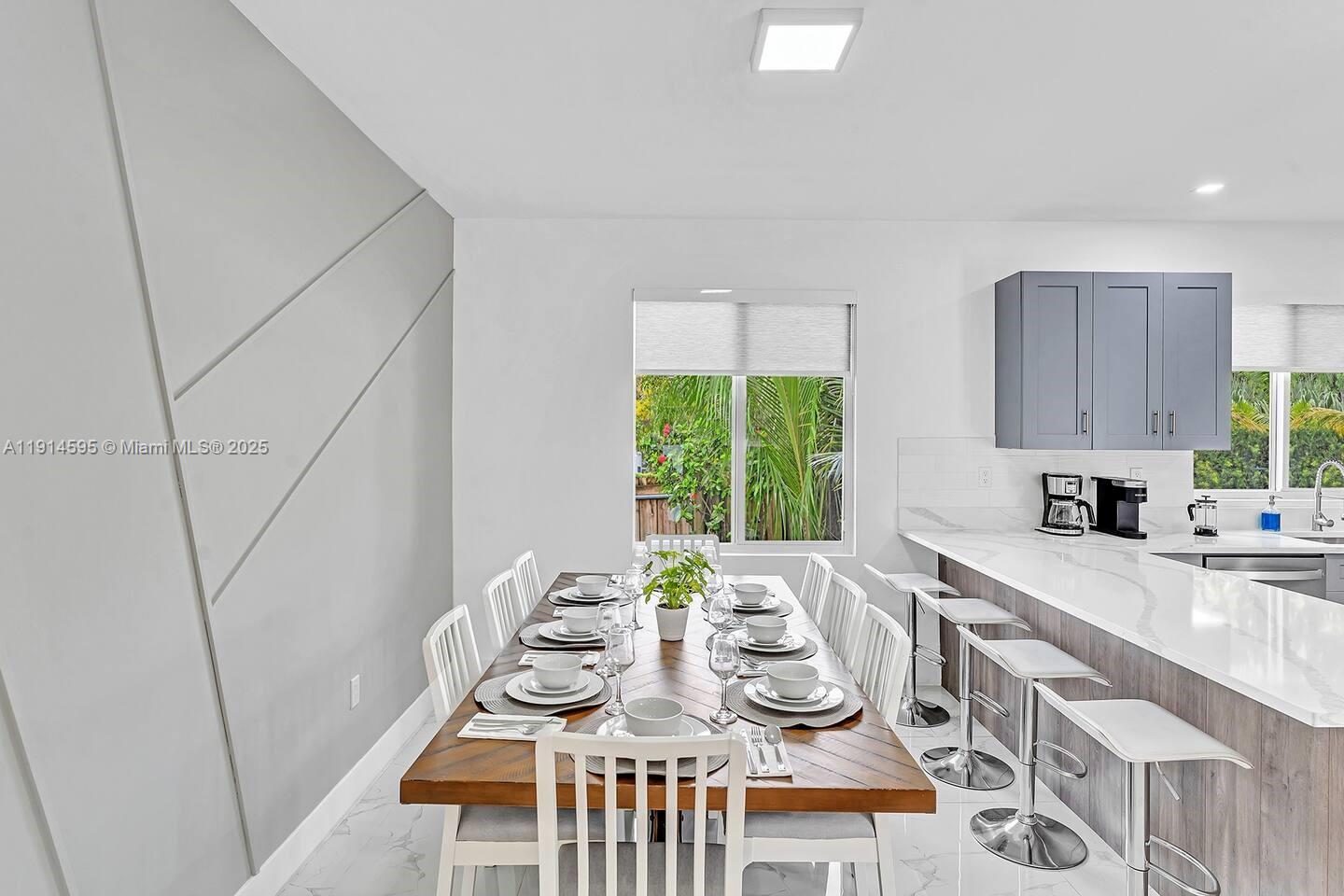 10245 SW 212th St Cutler Bay, FL 33189