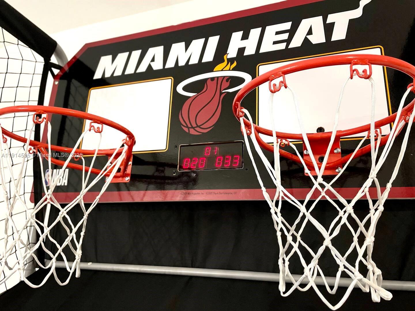 10245 SW 212th St Cutler Bay, FL 33189