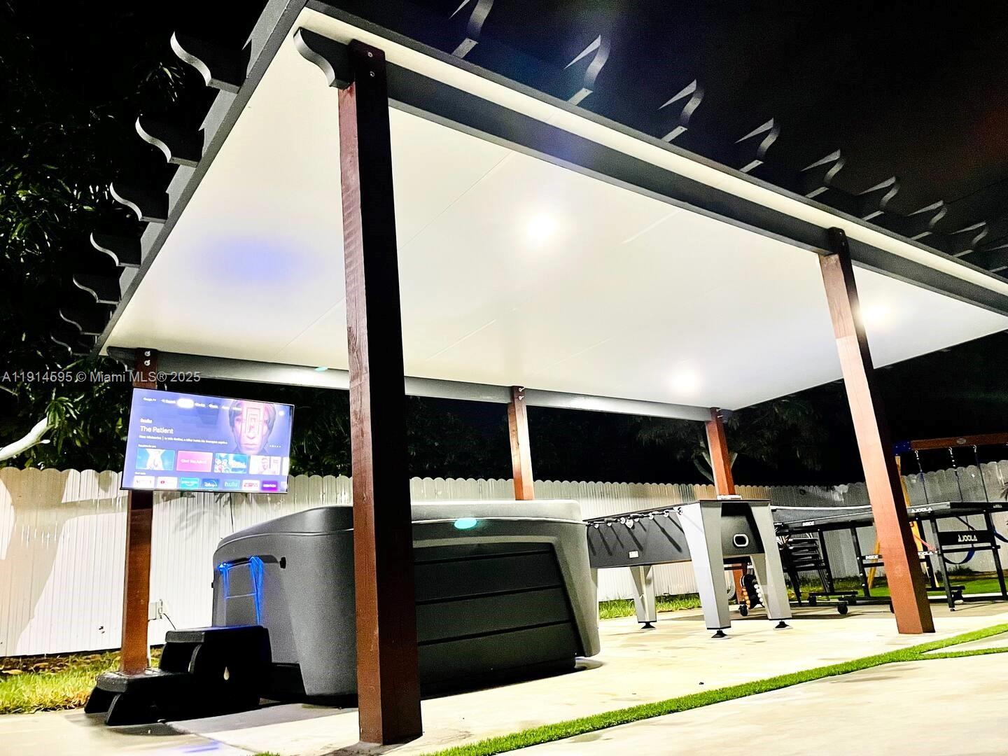 10245 SW 212th St Cutler Bay, FL 33189