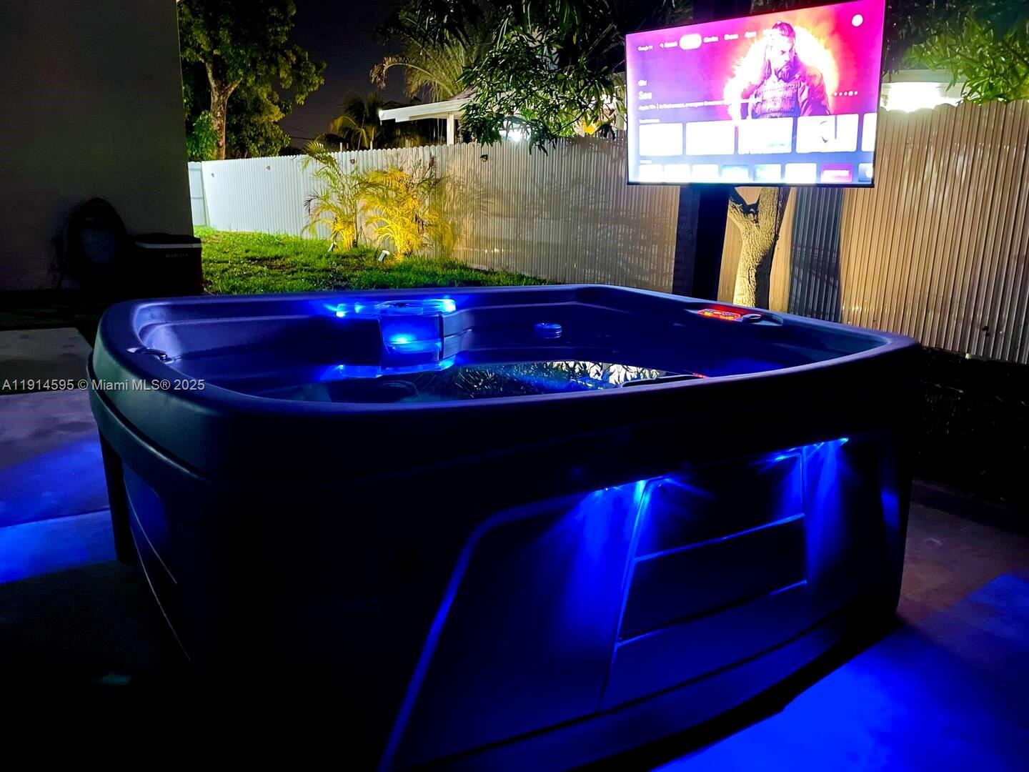 10245 SW 212th St Cutler Bay, FL 33189