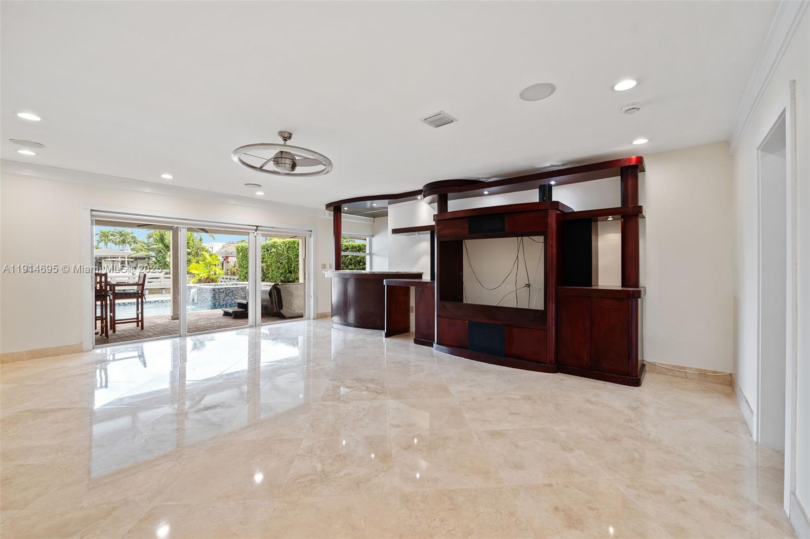 2015 NE 120th Rd North Miami, FL 33181