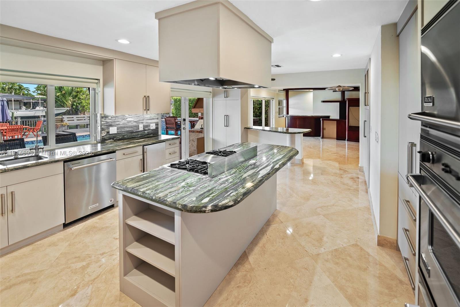 2015 NE 120th Rd North Miami, FL 33181