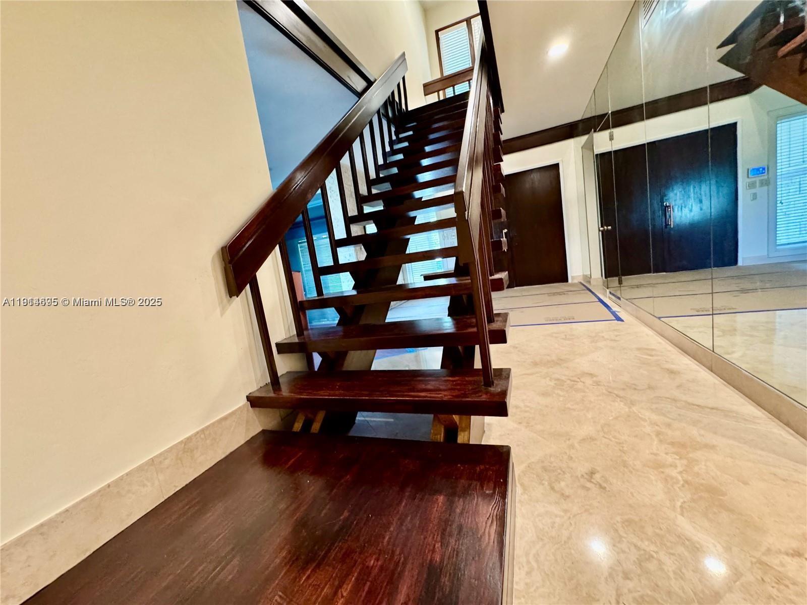 2015 NE 120th Rd North Miami, FL 33181