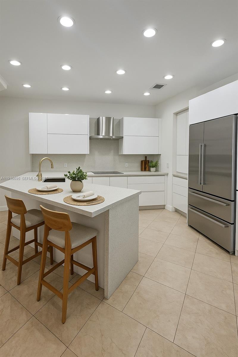 922 Washington St Hollywood, FL 33019