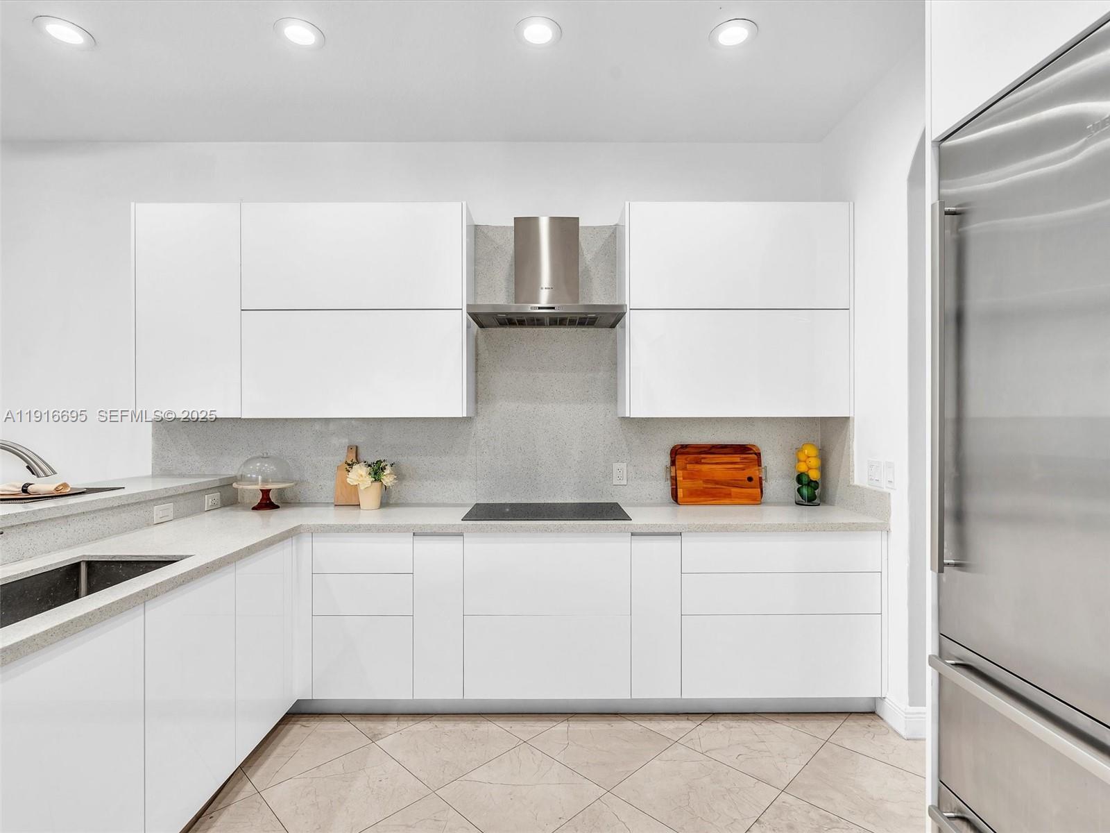 922 Washington St Hollywood, FL 33019