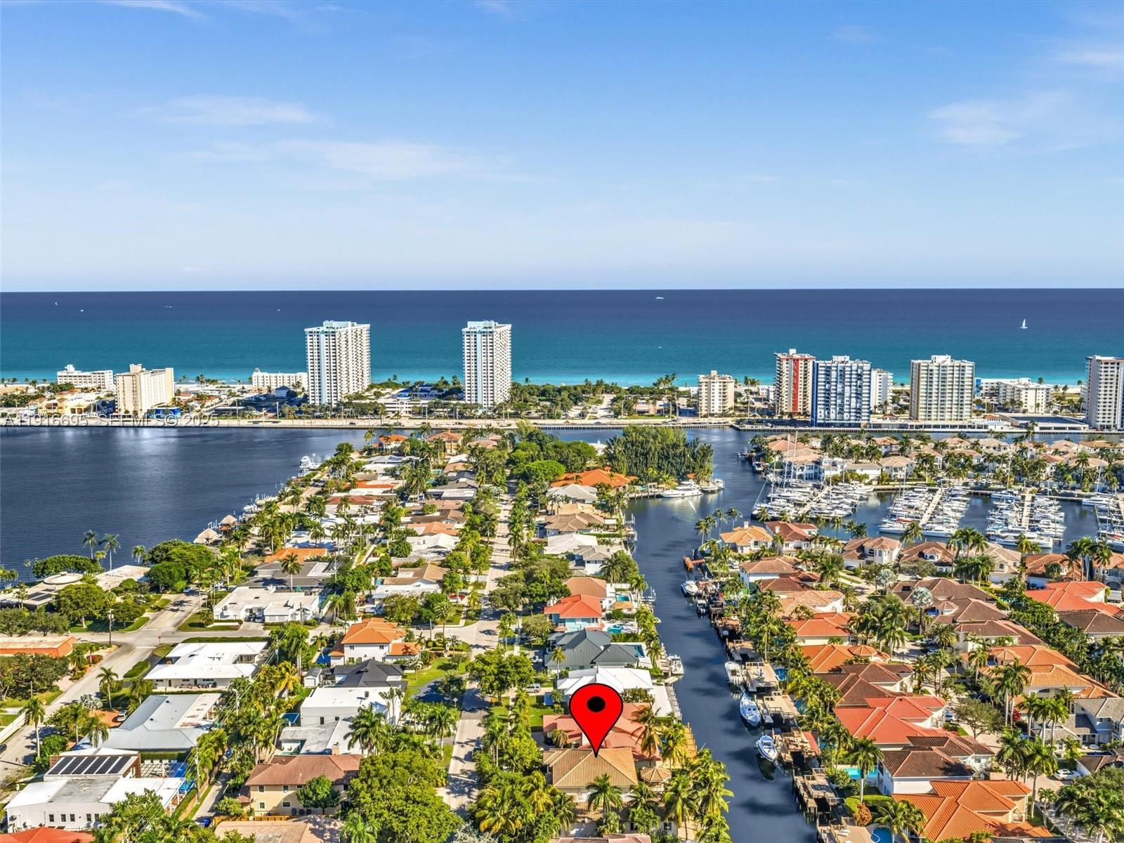 922 Washington St Hollywood, FL 33019