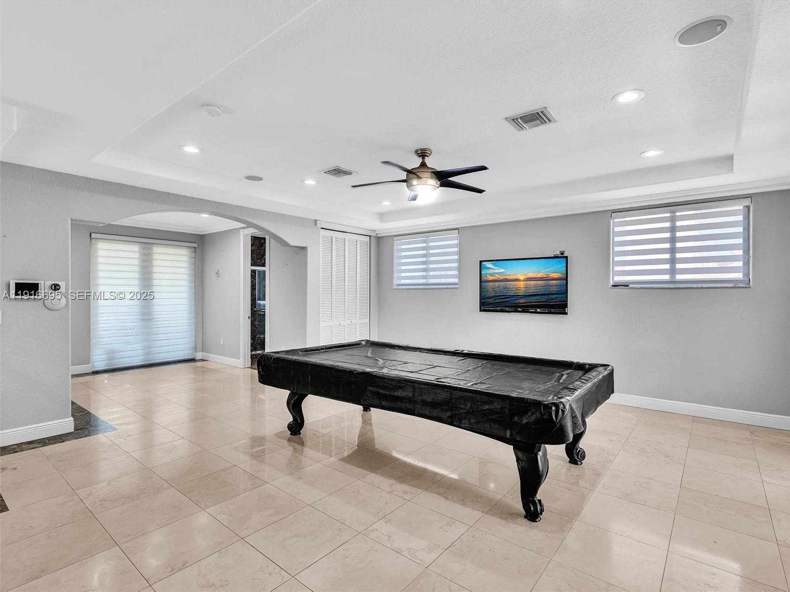 922 Washington St Hollywood, FL 33019