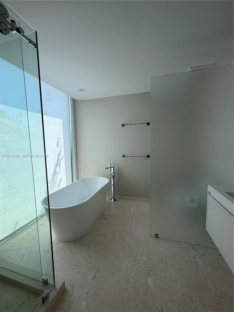 Undisclosed Address Key Biscayne, FL 33149