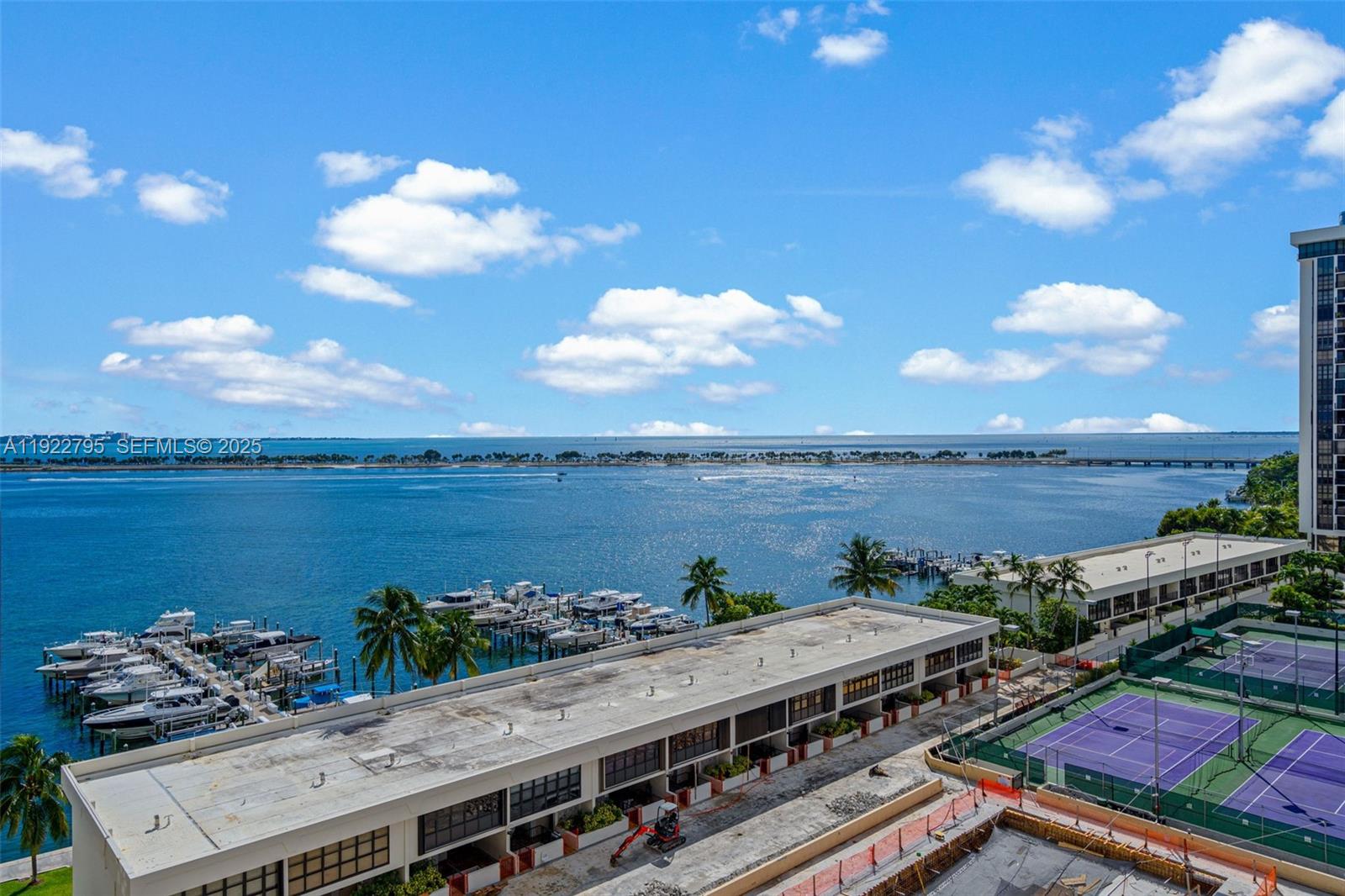 image Brickell Place I28