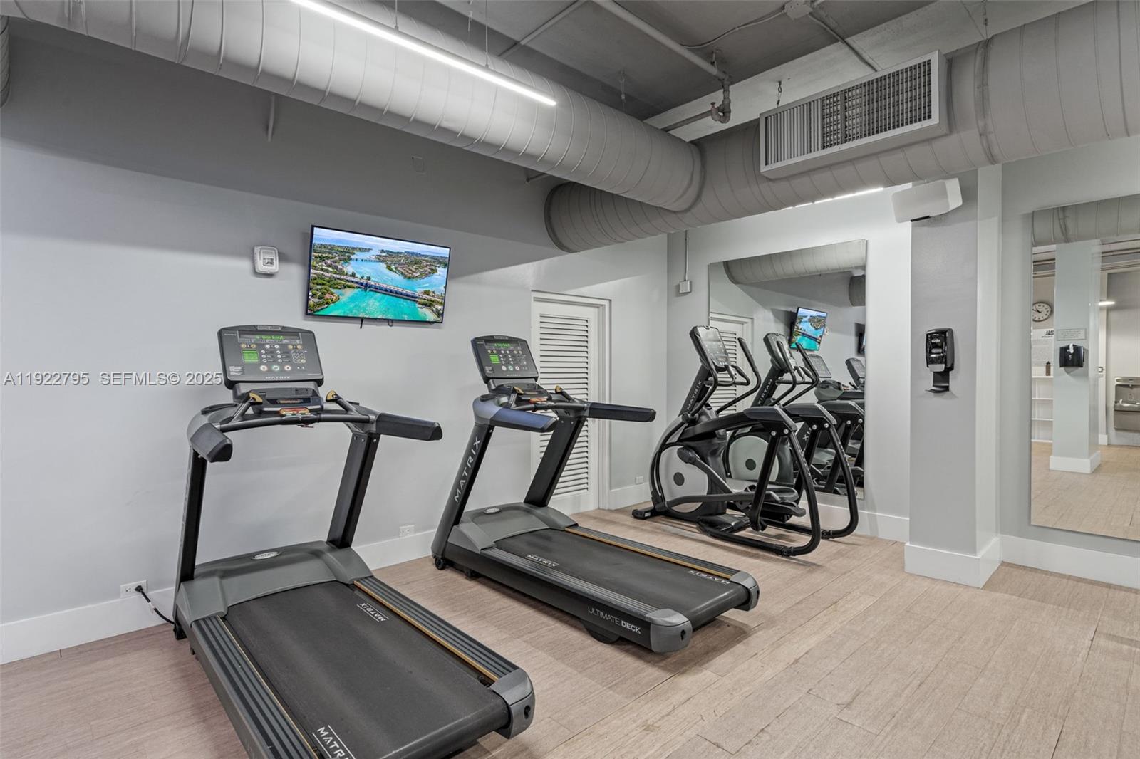 image Brickell Place I30