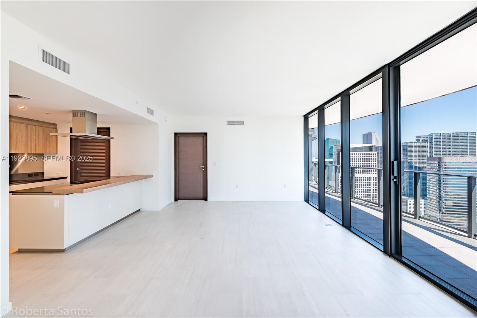 1000 Brickell Plz #2009 Miami, FL 33131