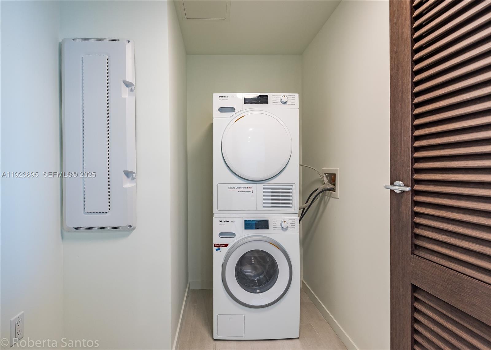 1000 Brickell Plz #2009 Miami, FL 33131