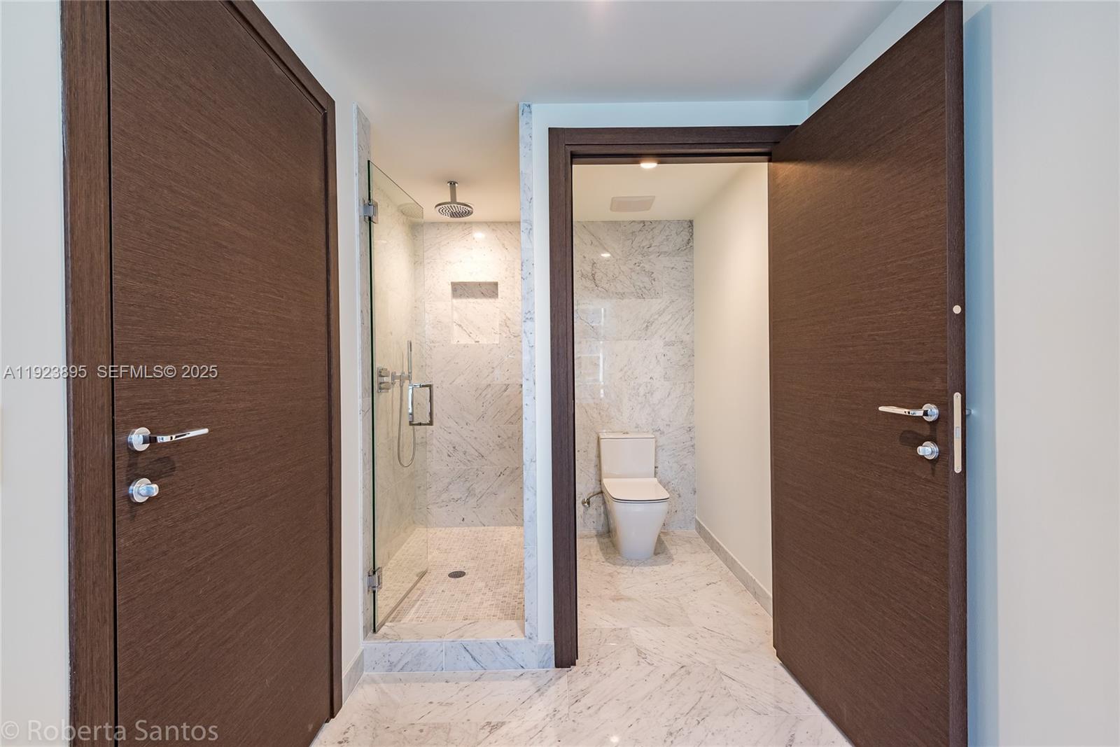 1000 Brickell Plz #2009 Miami, FL 33131