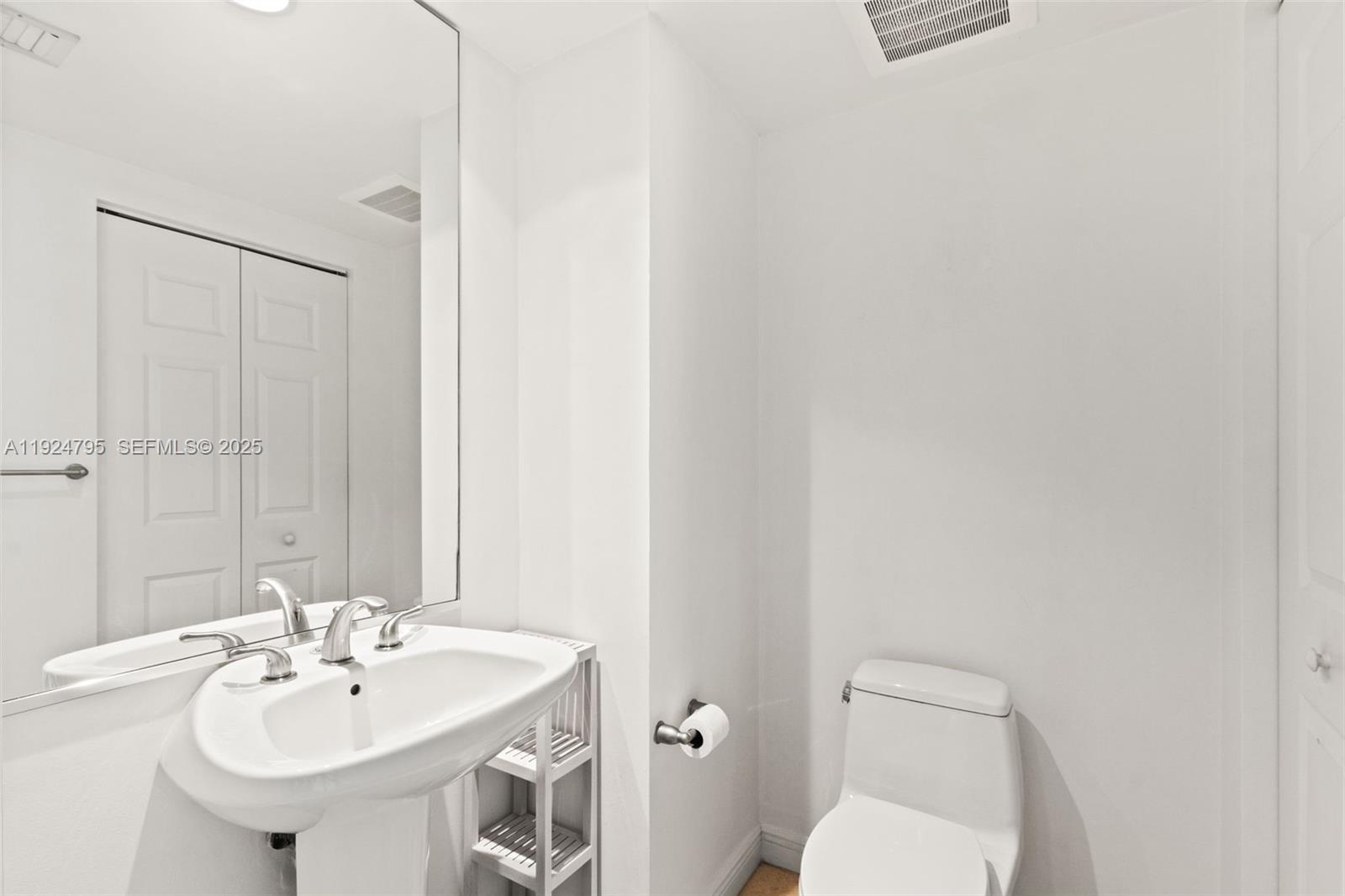 image Duo Condominimum East12