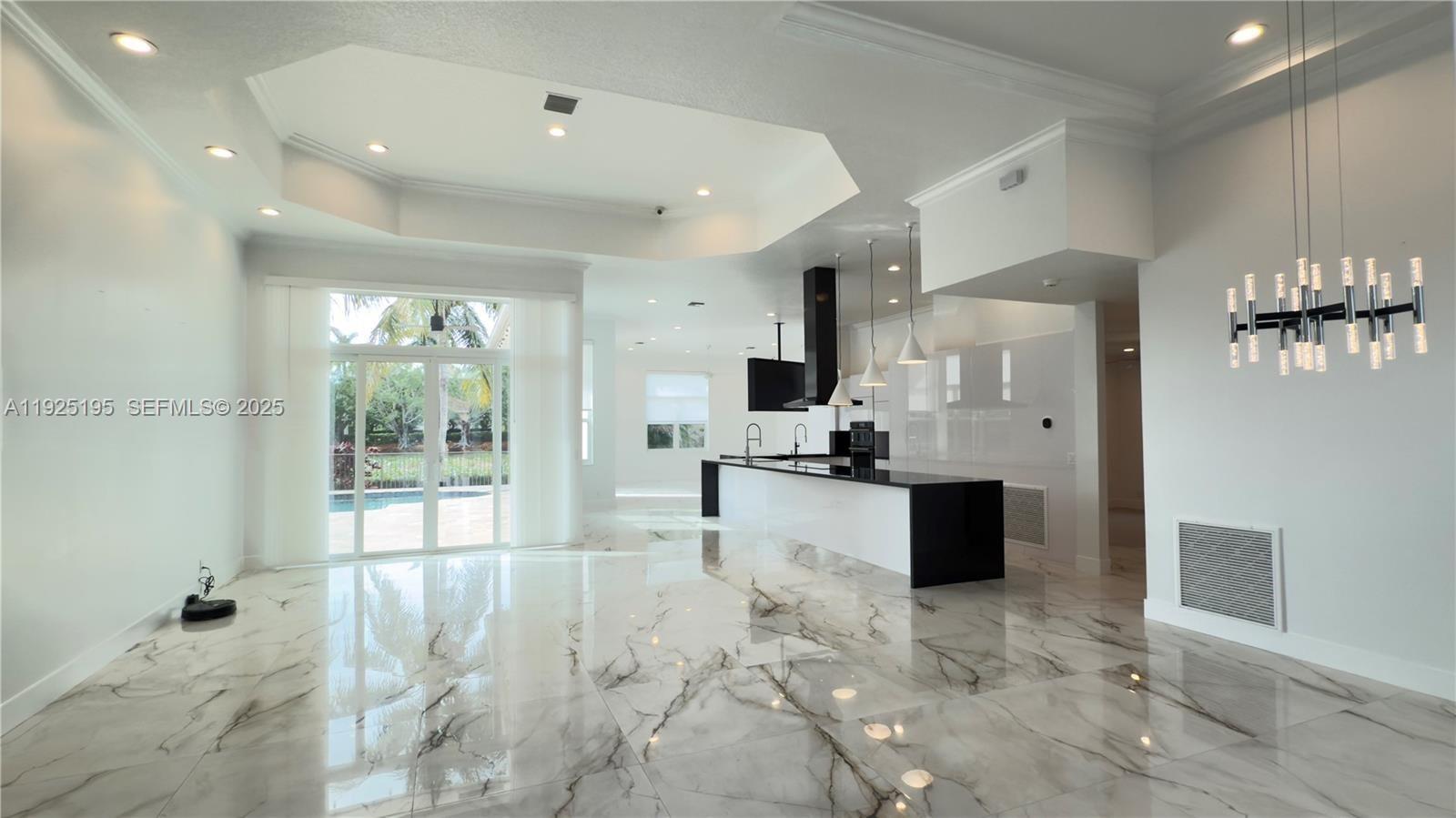 3763 Oak Rdg Cir Weston, FL 33331