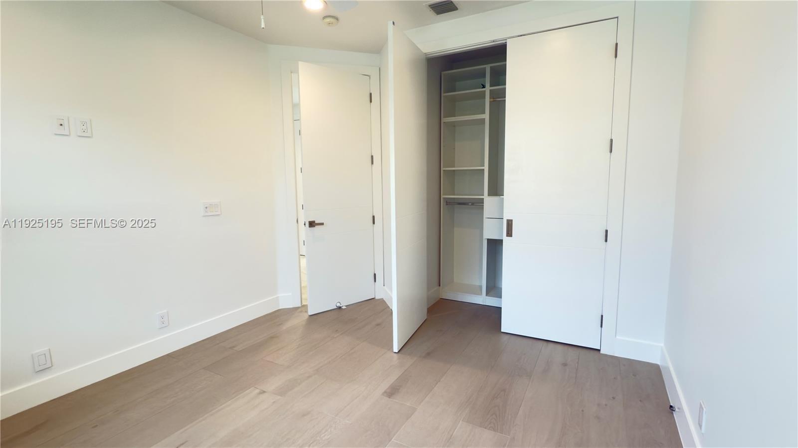 3763 Oak Rdg Cir Weston, FL 33331