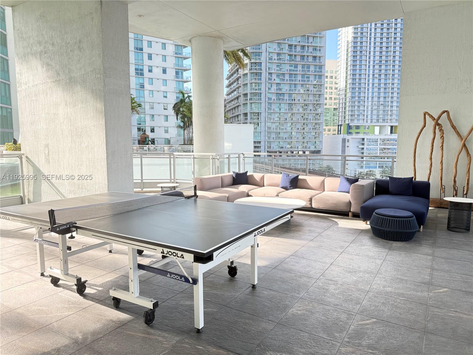 90 SW 3rd St #1809 Miami, FL 33130