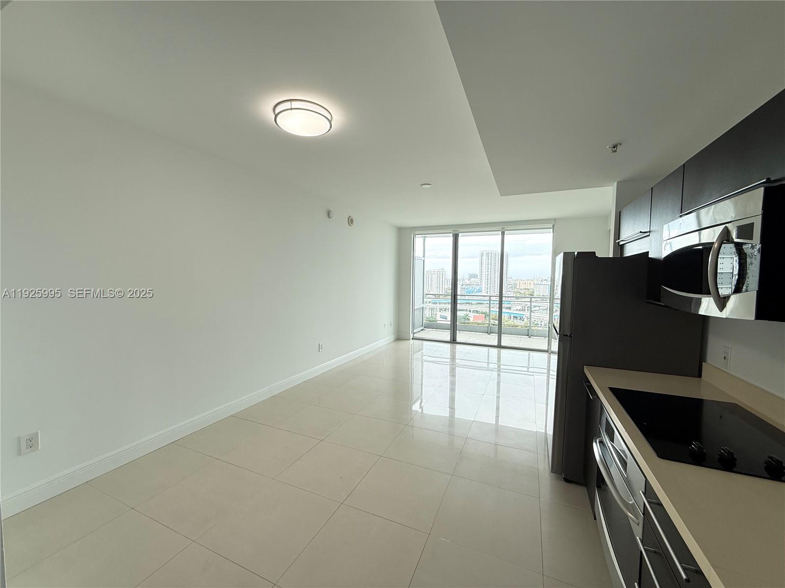 90 SW 3rd St #1809 Miami, FL 33130