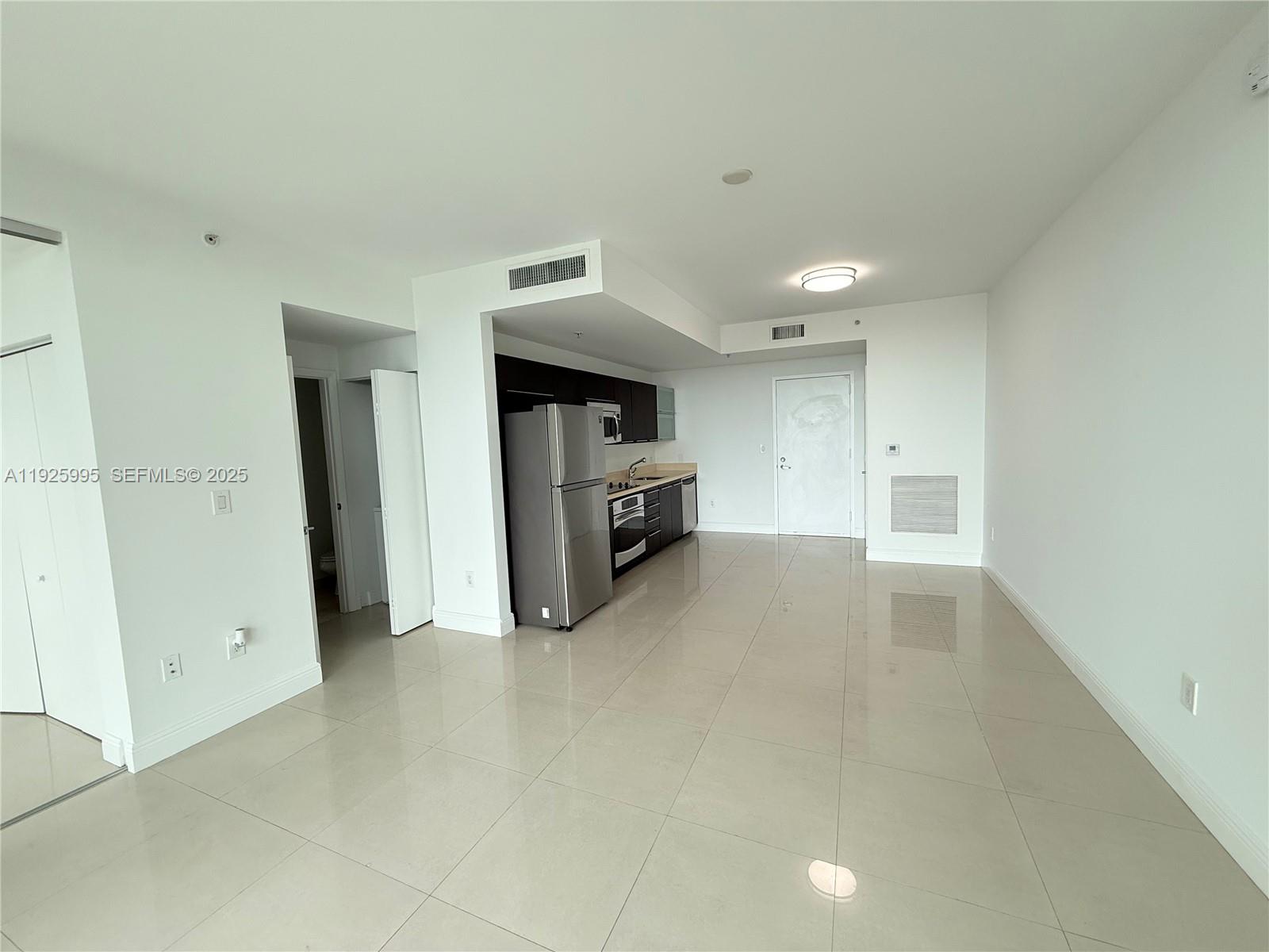 90 SW 3rd St #1809 Miami, FL 33130