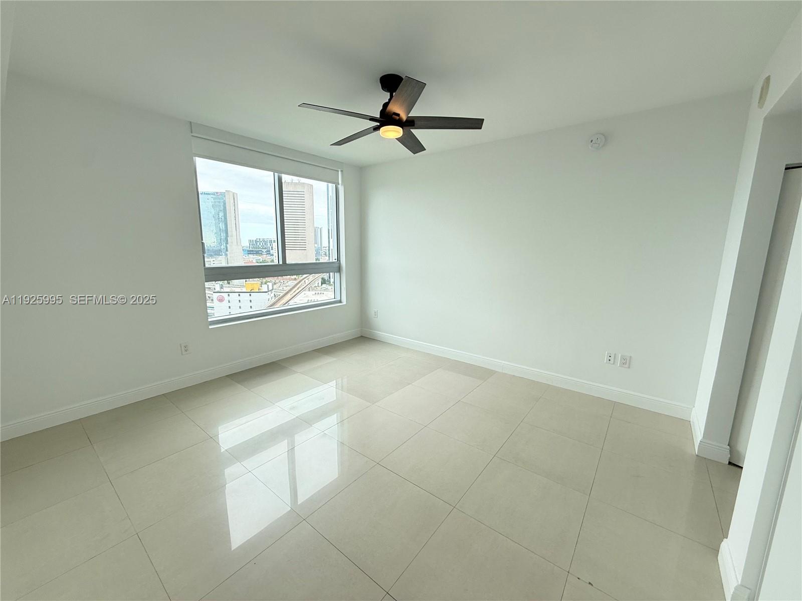 90 SW 3rd St #1809 Miami, FL 33130