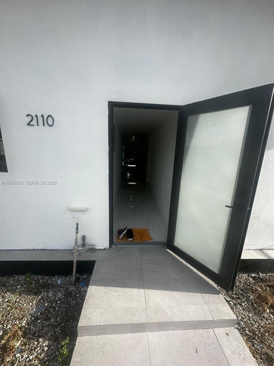 2110 NW 43rd St Miami, FL 33142