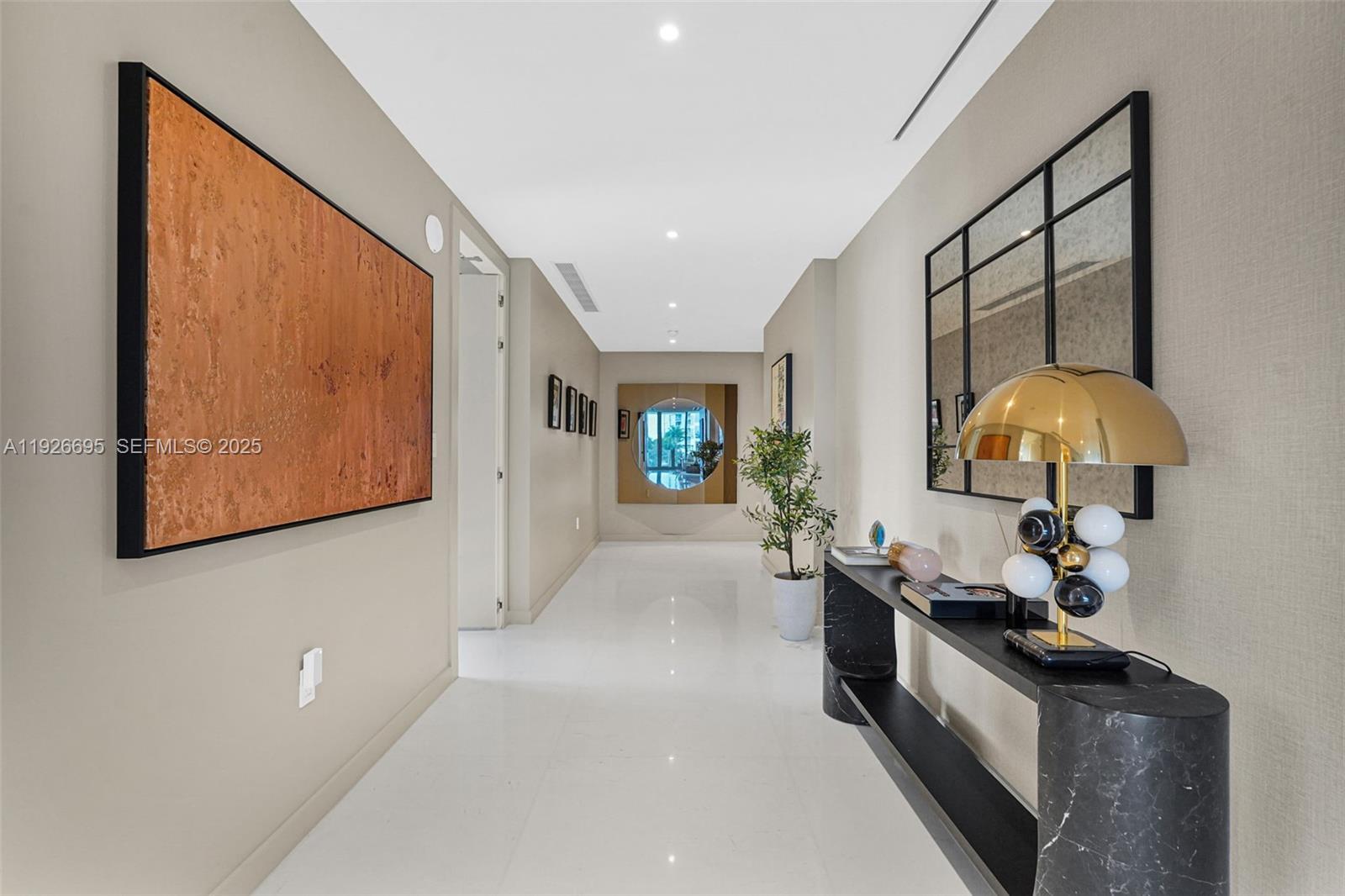 300 Biscayne Blvd Way #301E Miami, FL 33131