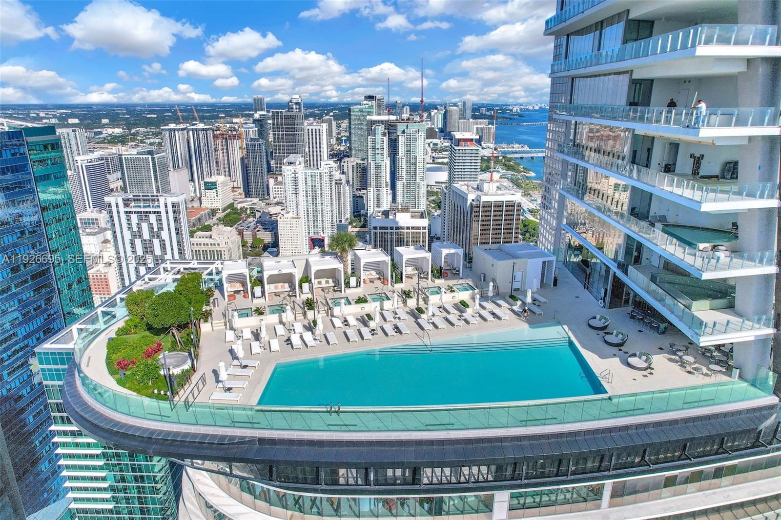 300 Biscayne Blvd Way #301E Miami, FL 33131