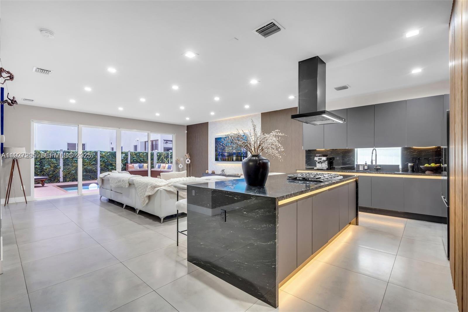 7534 NW 98th Ave #7534 Doral, FL 33178