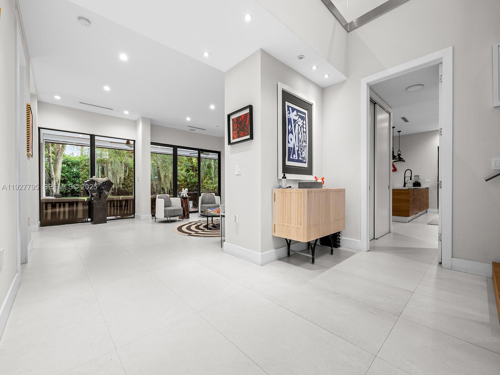 1760 Chucunantah Rd Miami, FL 33133