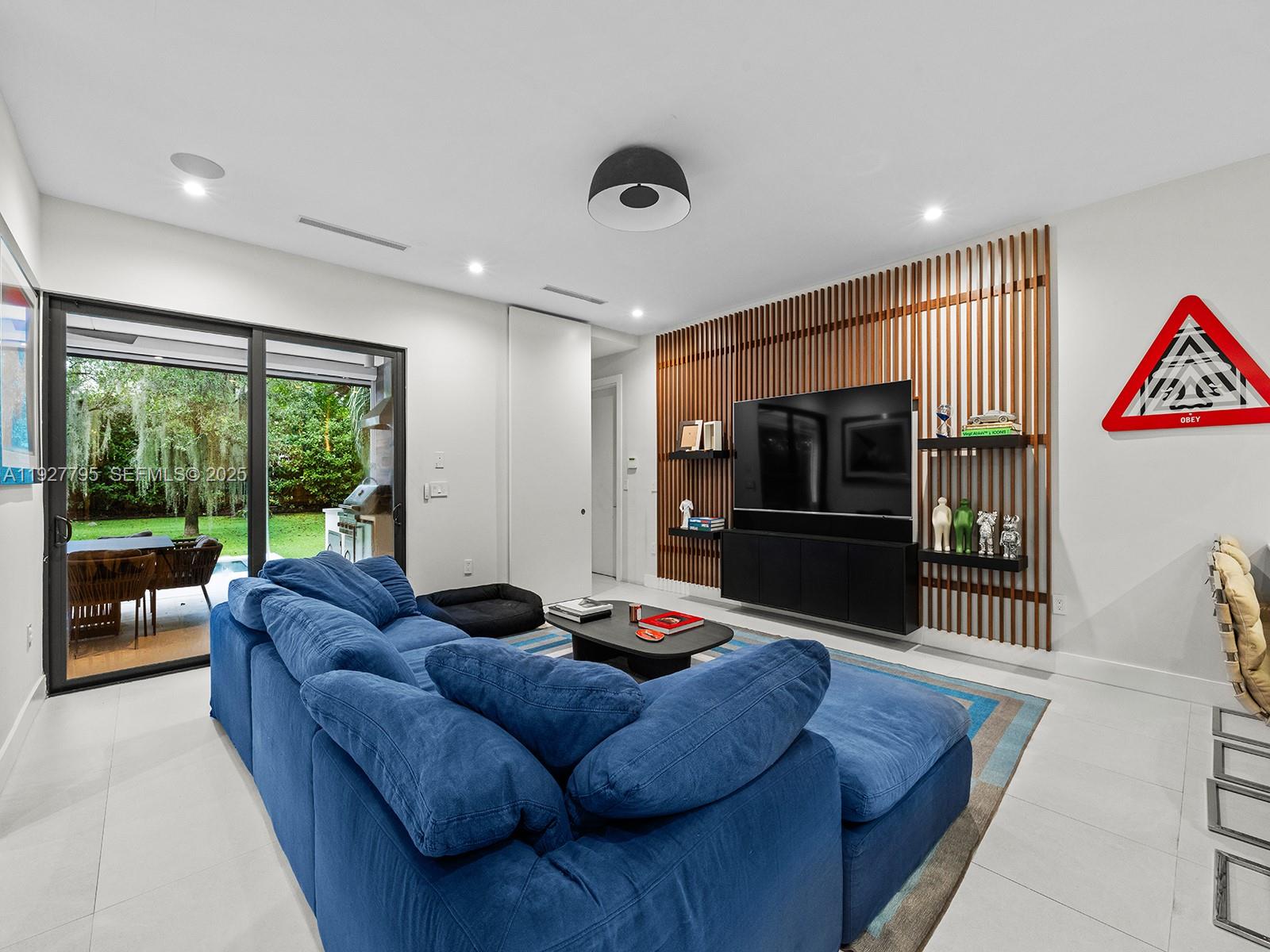 1760 Chucunantah Rd Miami, FL 33133