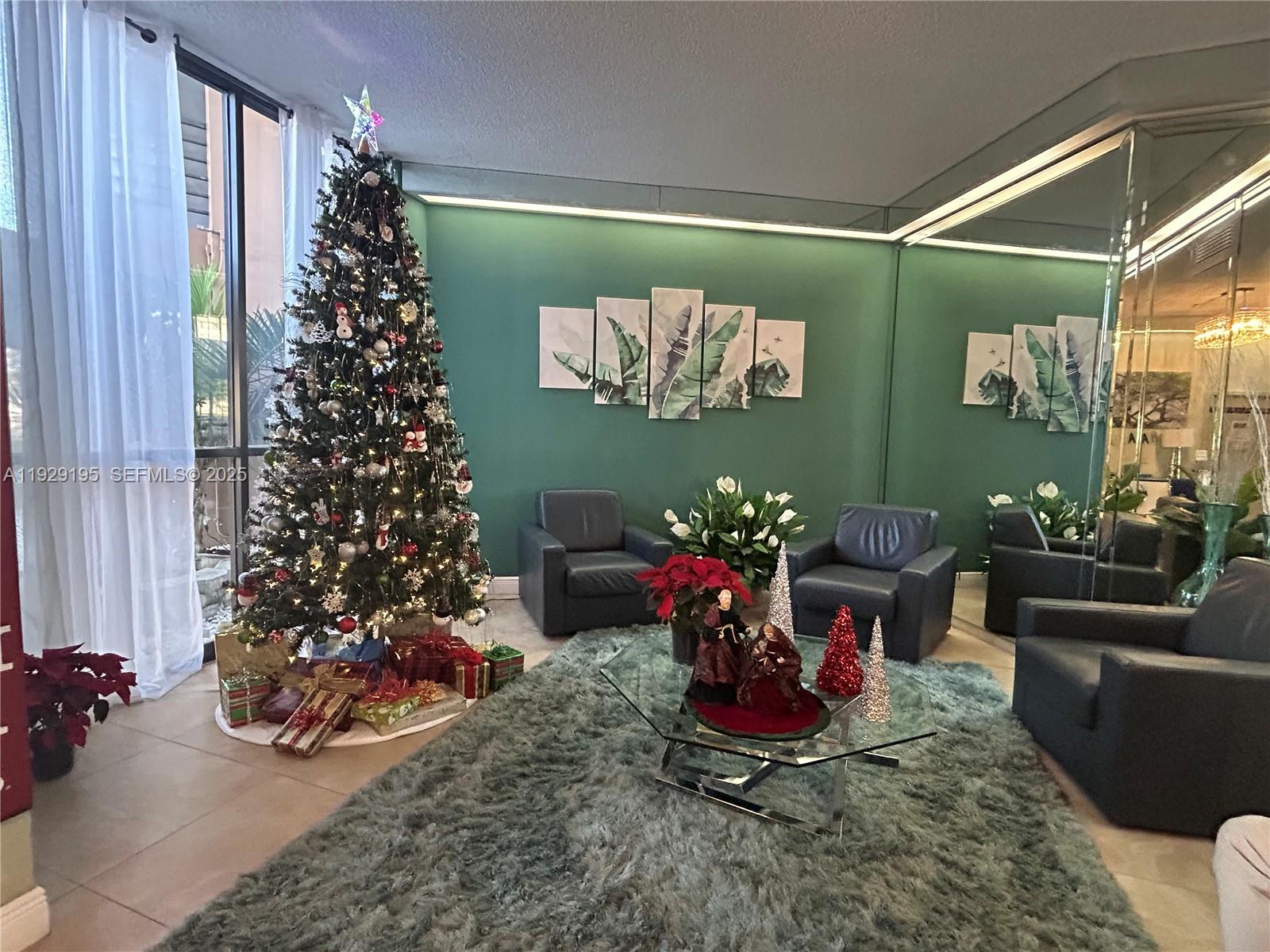 900 Saint Charles Pl #606 Pembroke Pines, FL 33026