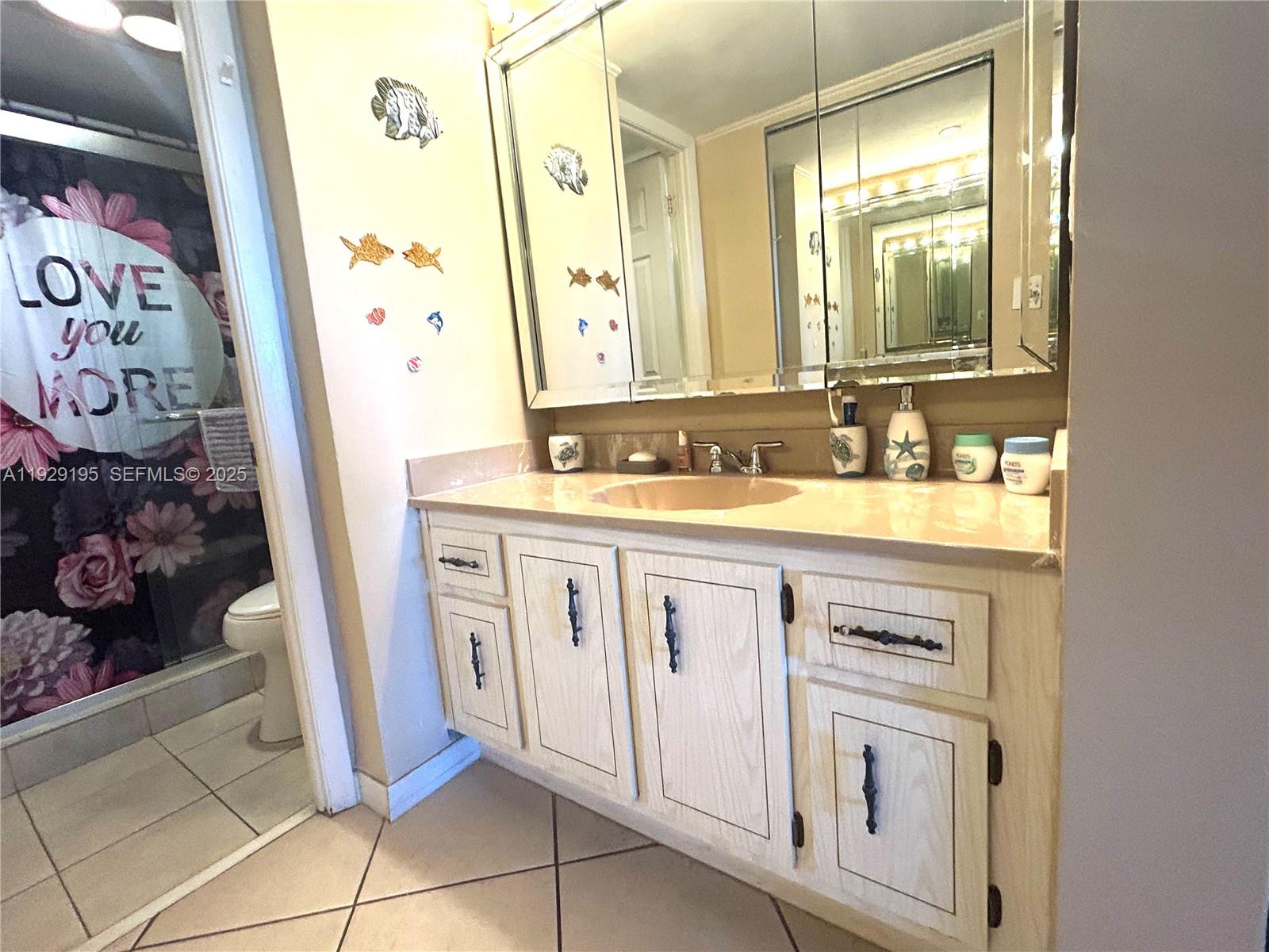 900 Saint Charles Pl #606 Pembroke Pines, FL 33026