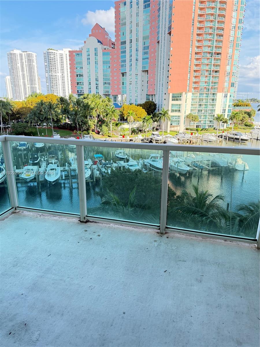 image Aventura Marina 110