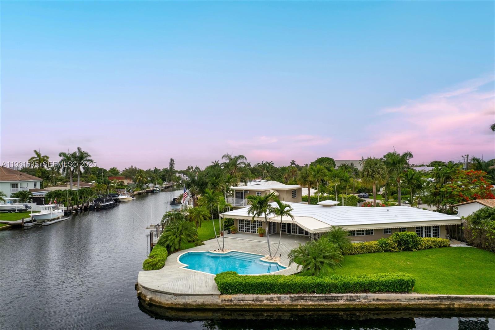 2130 NE 15th St Fort Lauderdale, FL 33304