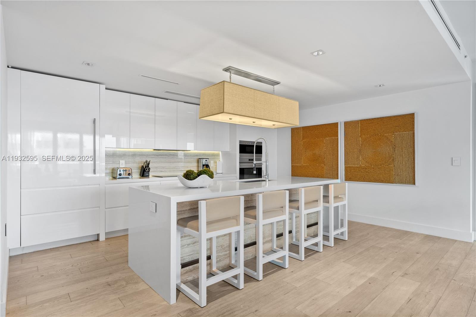 102 24th St #PH-1706 Miami Beach, FL 33139