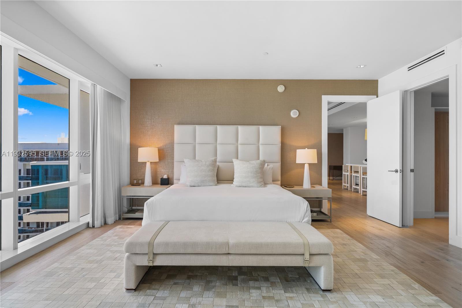 102 24th St #PH-1706 Miami Beach, FL 33139