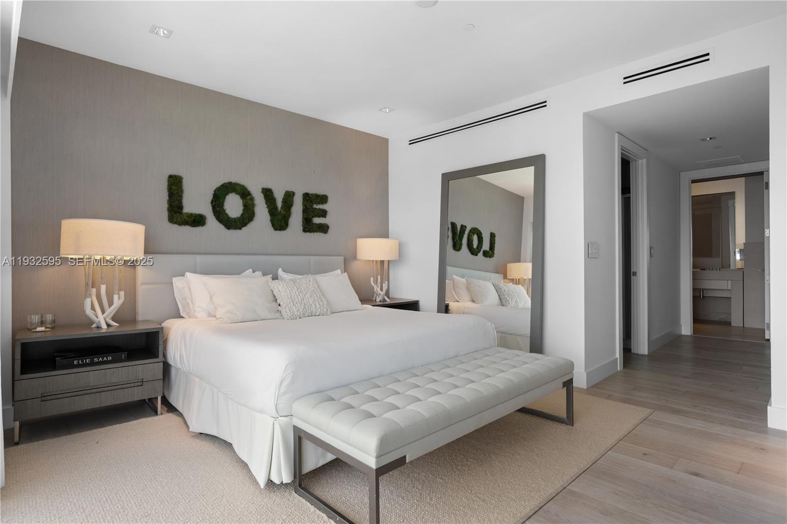 102 24th St #PH-1706 Miami Beach, FL 33139