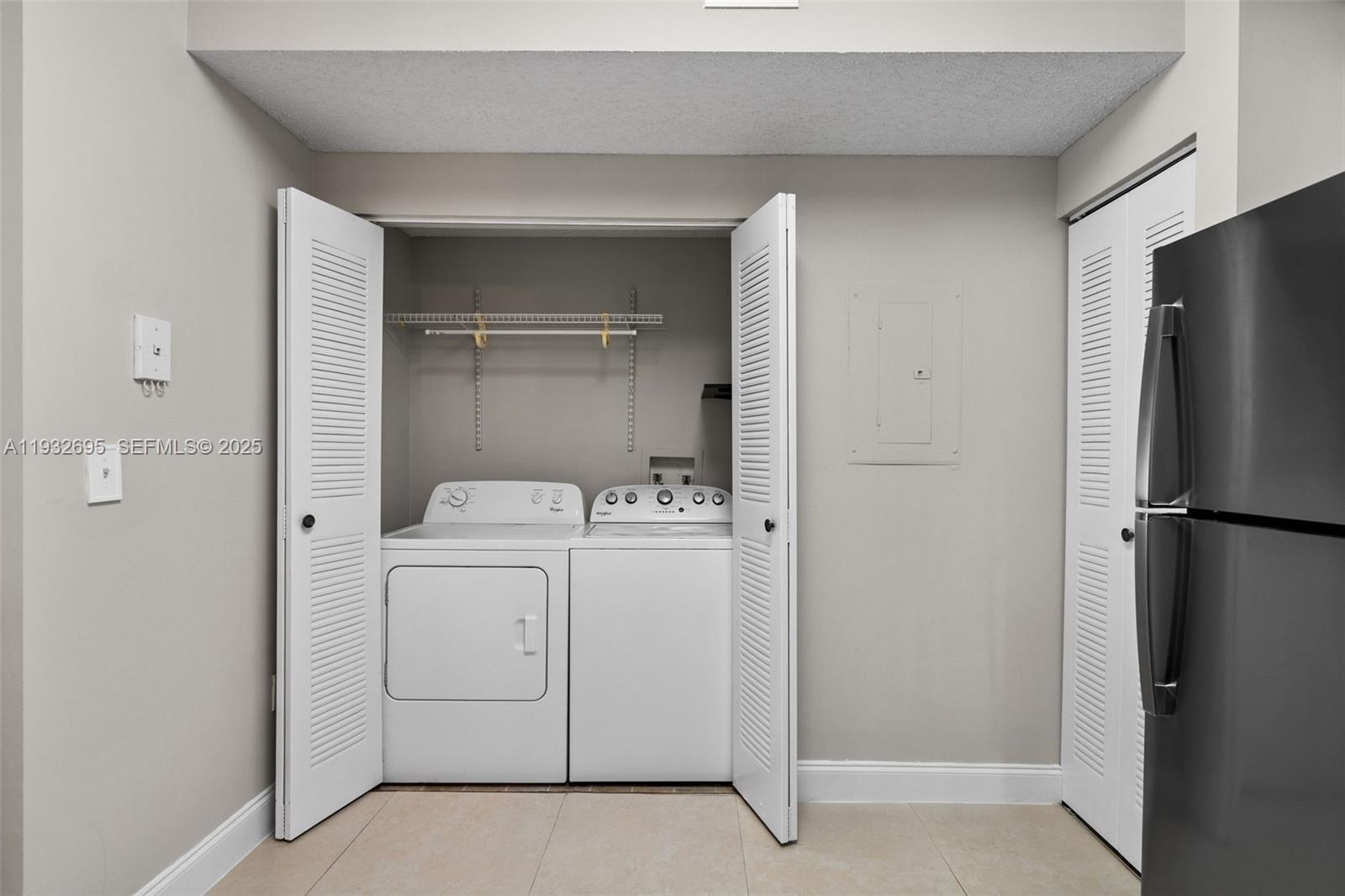 6968 SW 39th St #F204 Davie, FL 33314