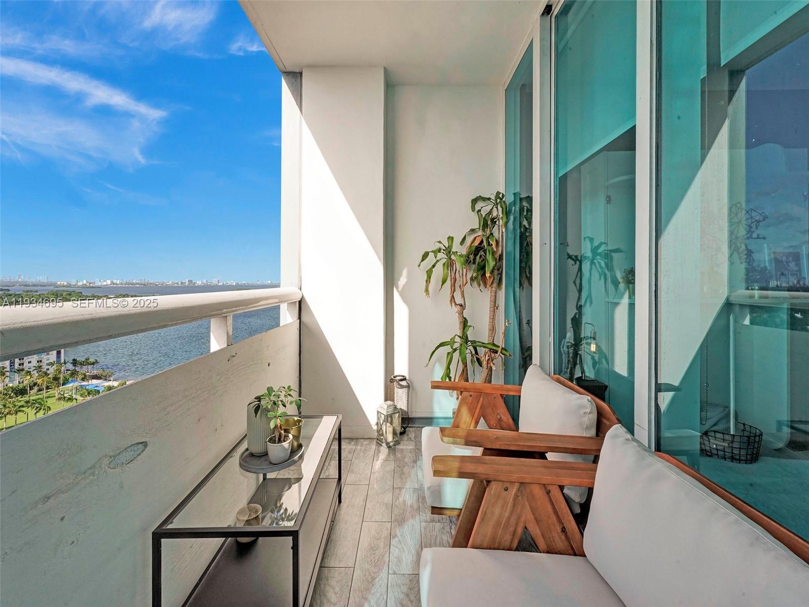 image Blue on the Bay21