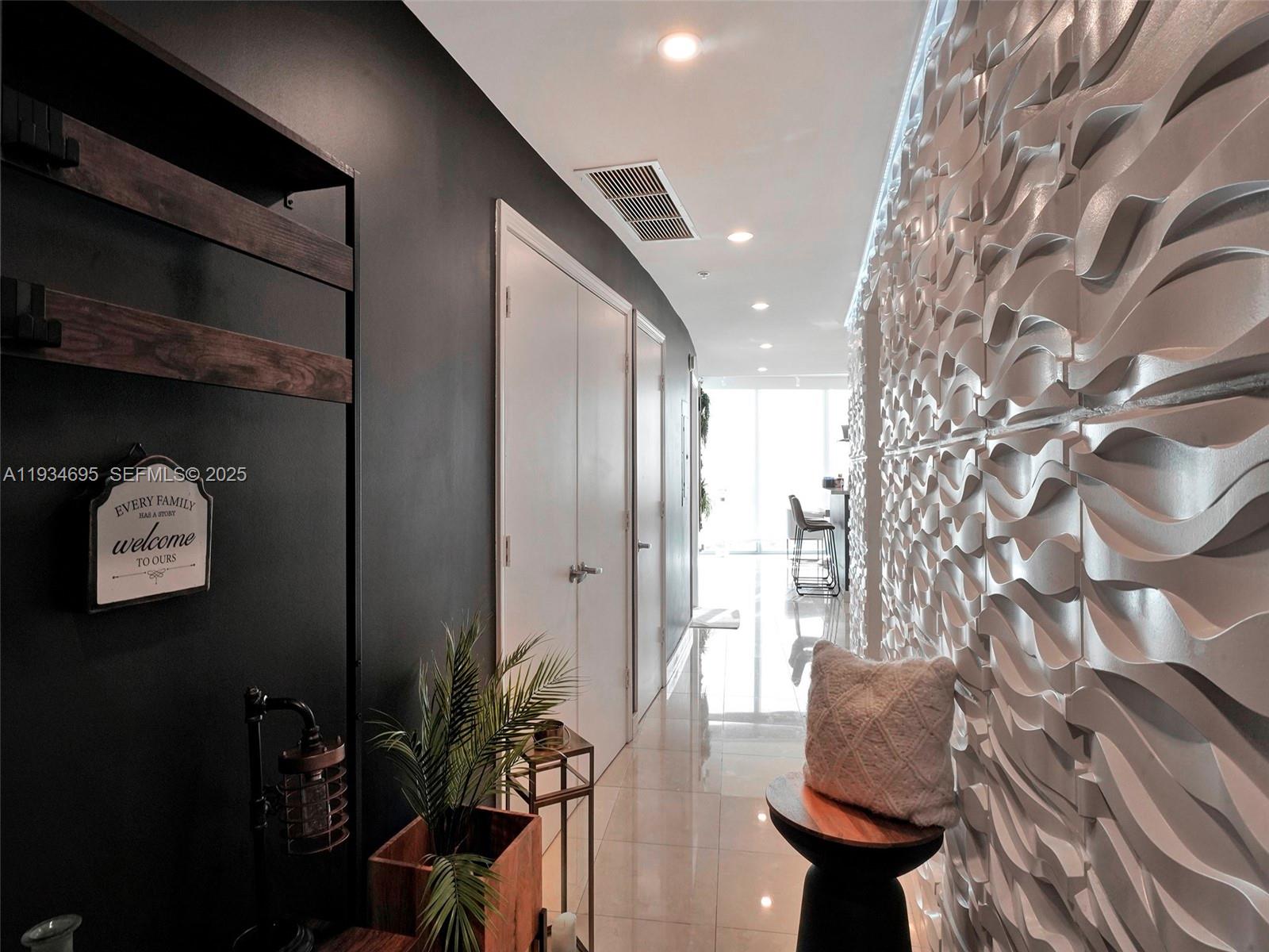 image Blue on the Bay28