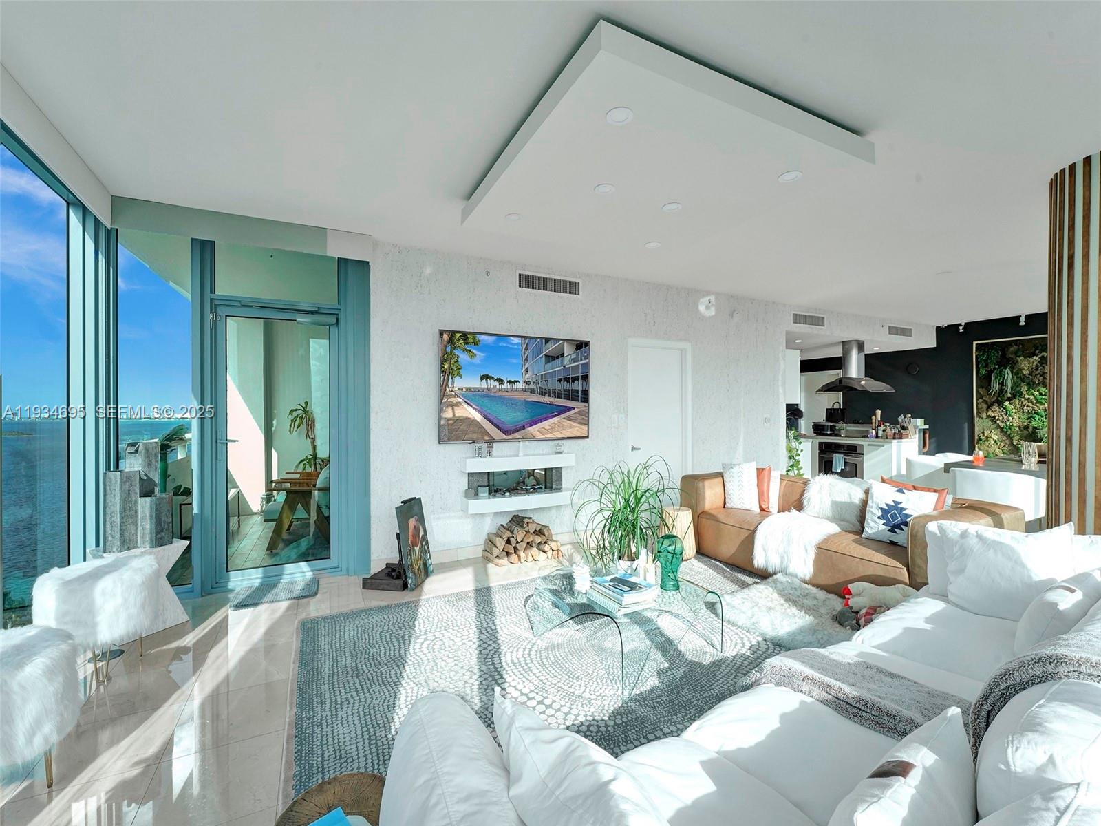 image Blue on the Bay8