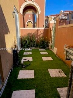 10643 SW 7th St #1806 Pembroke Pines, FL 33025