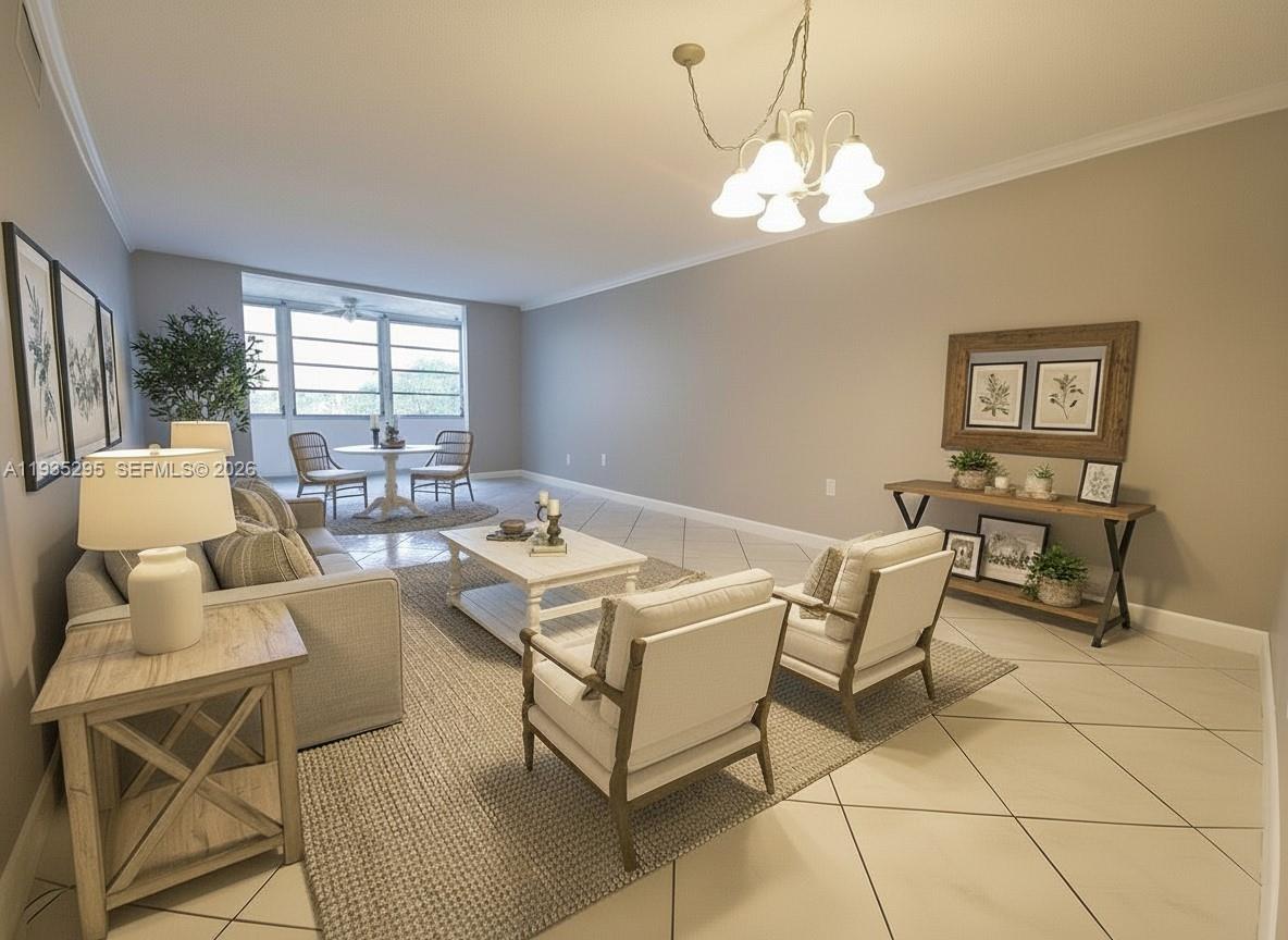 2840 Somerset Dr #318M