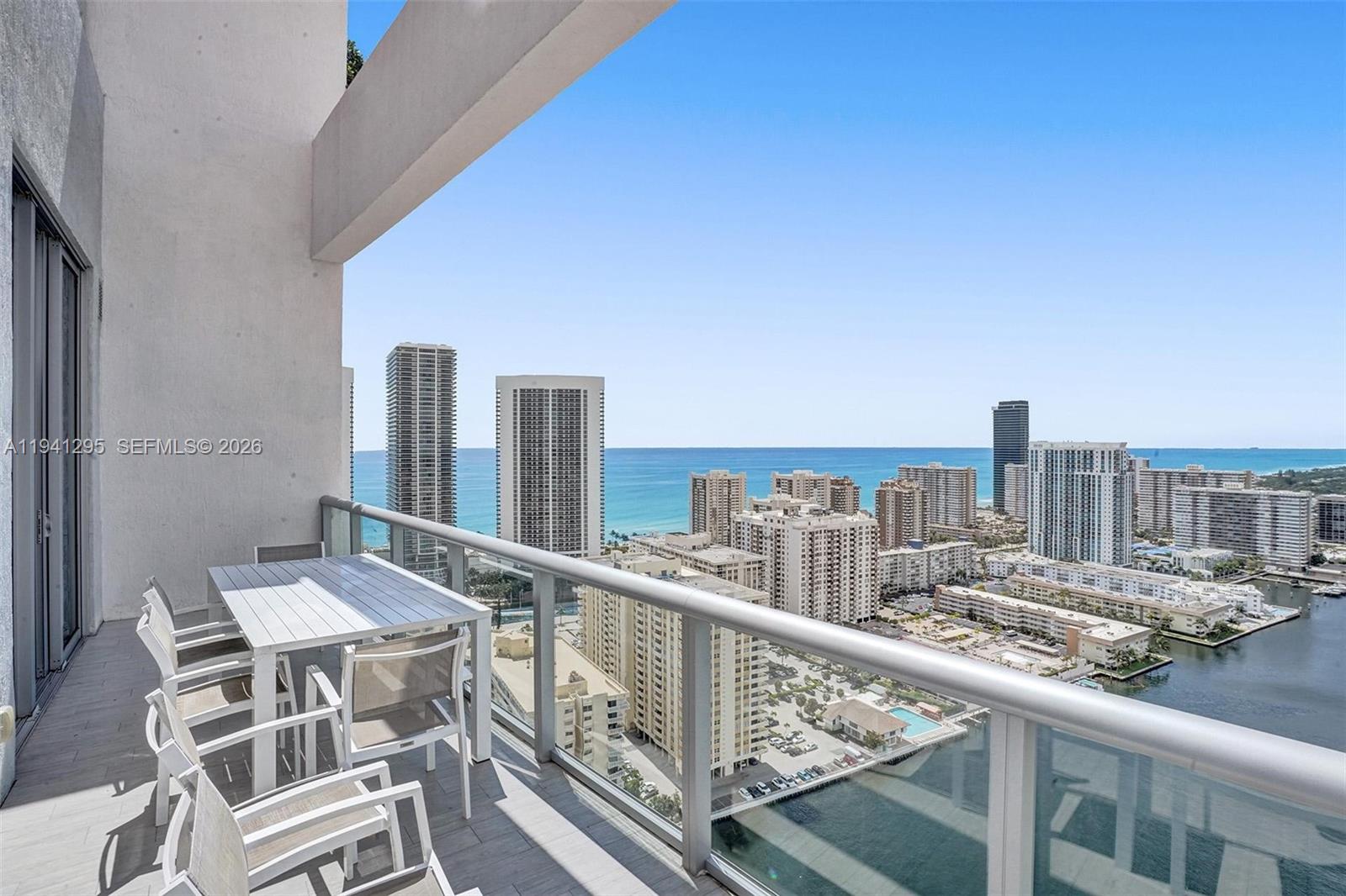 image Beachwalk Condominium24