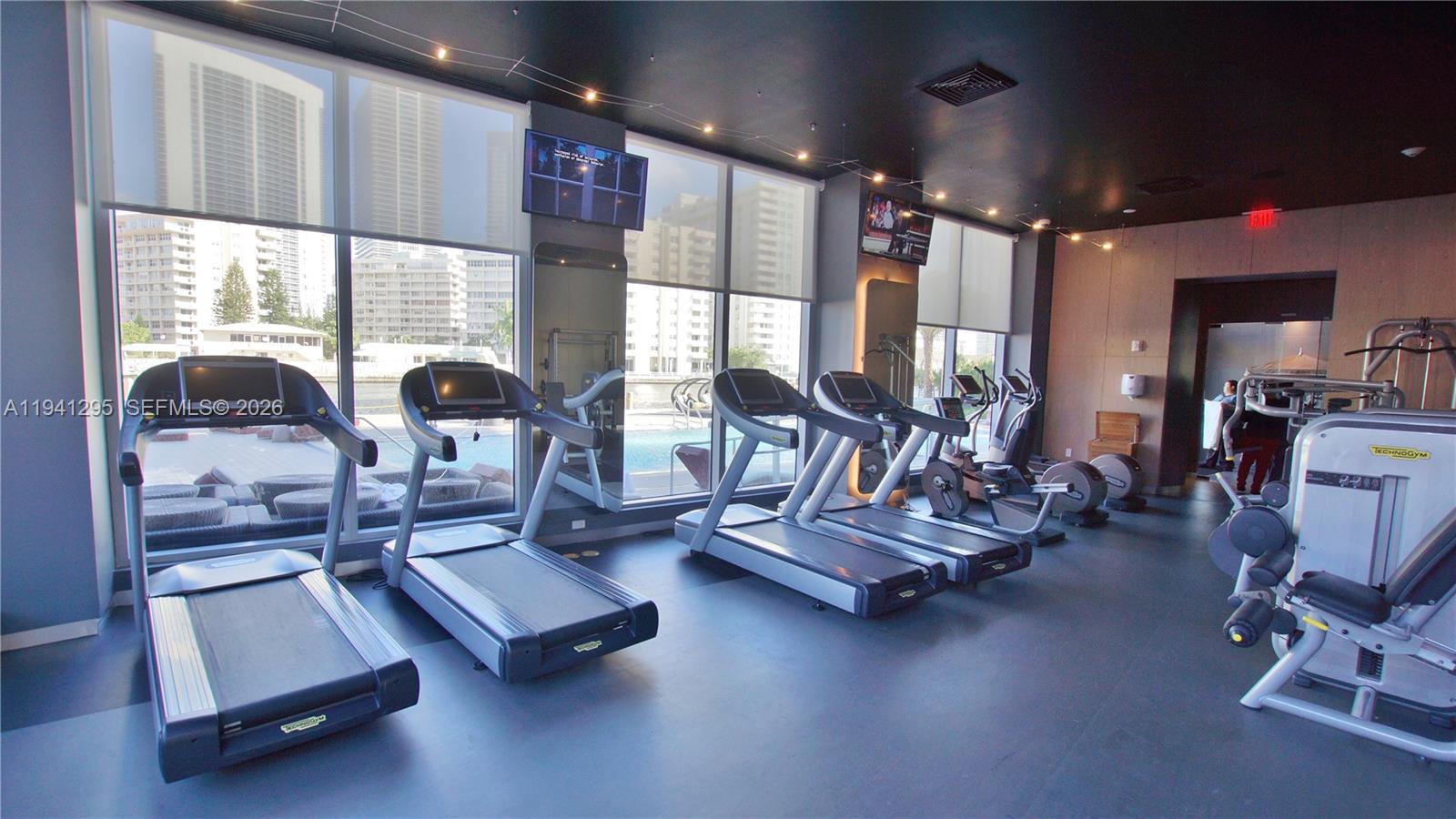 image Beachwalk Condominium46