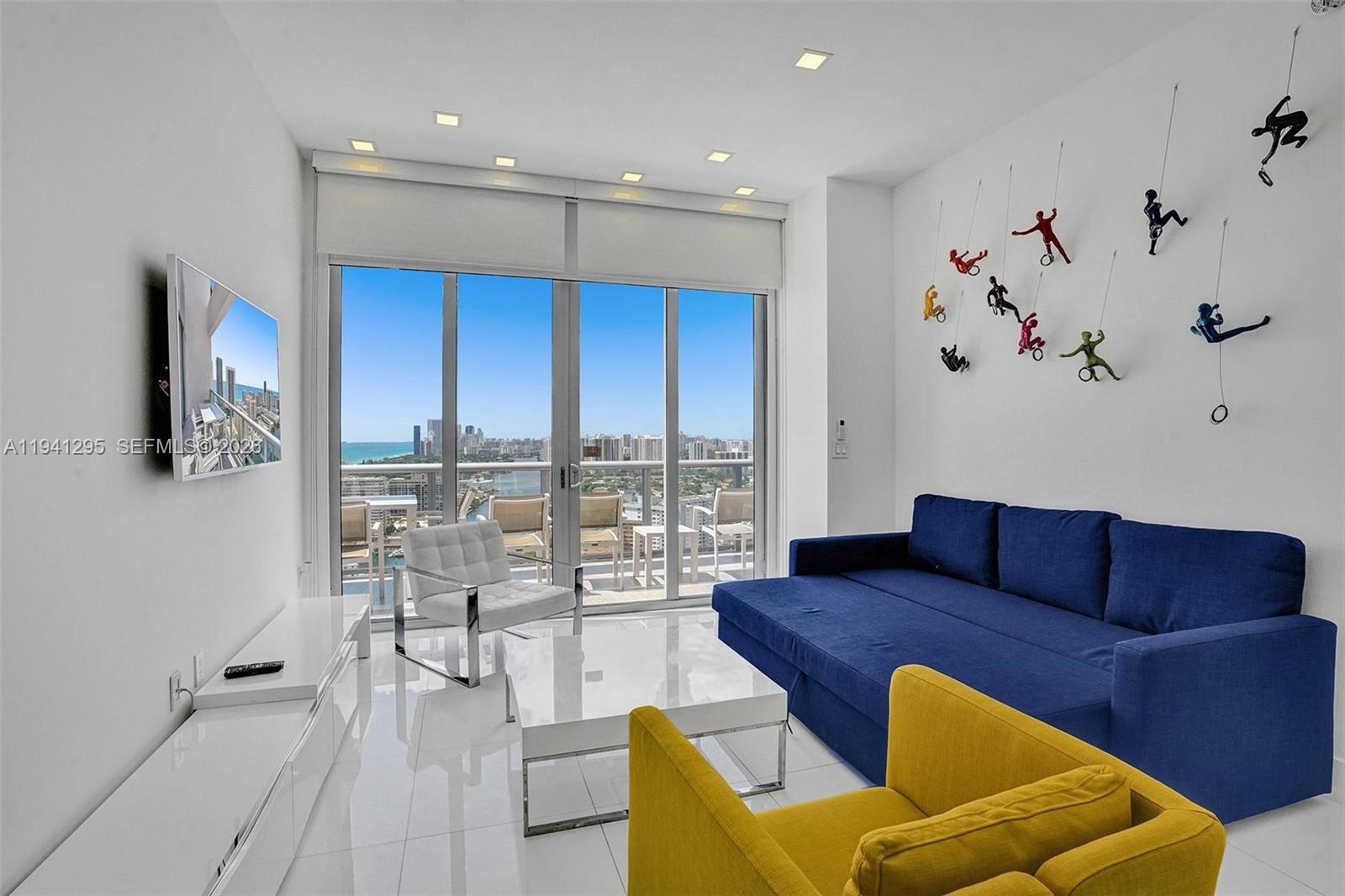 image Beachwalk Condominium5