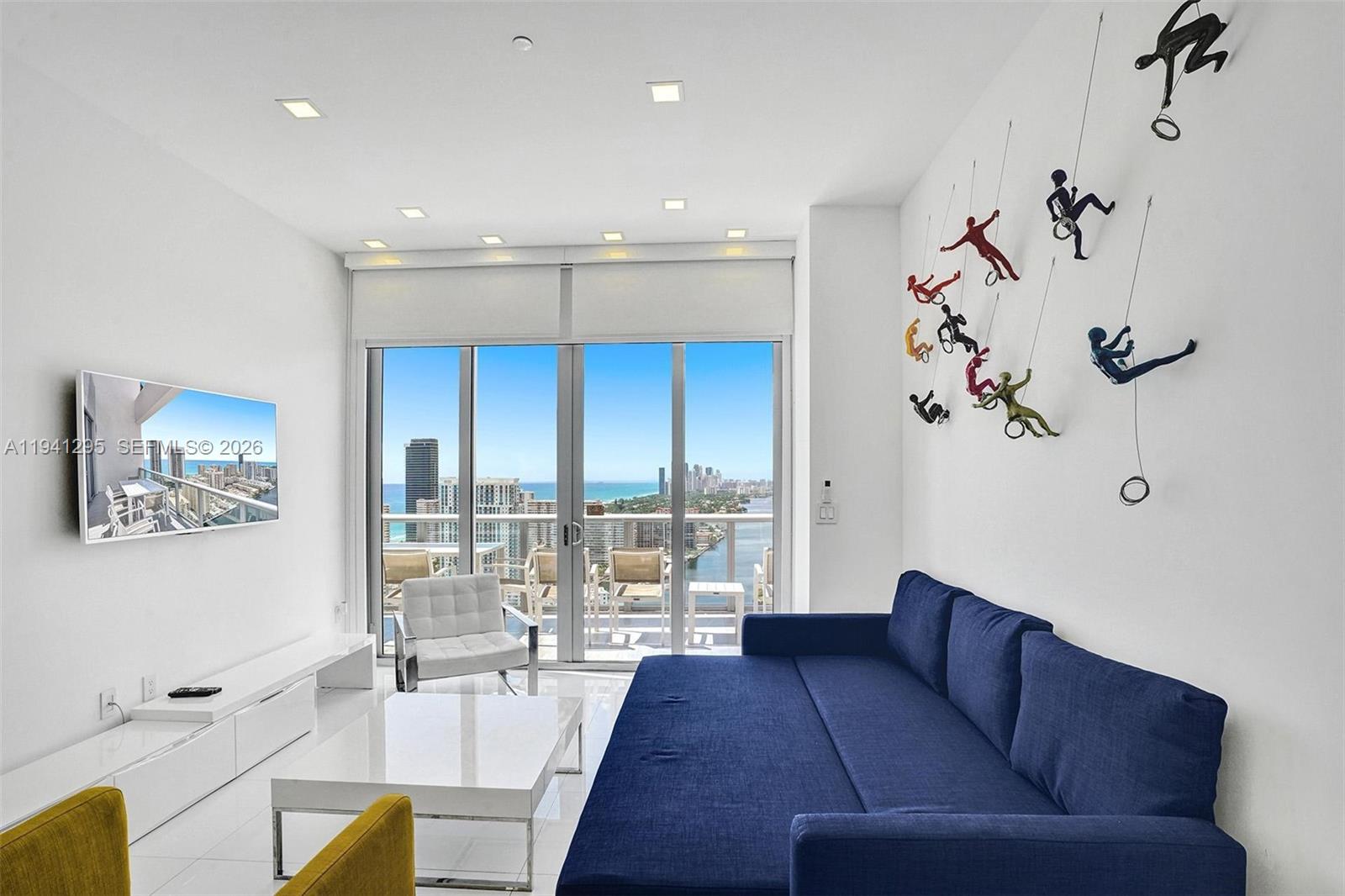 image Beachwalk Condominium6