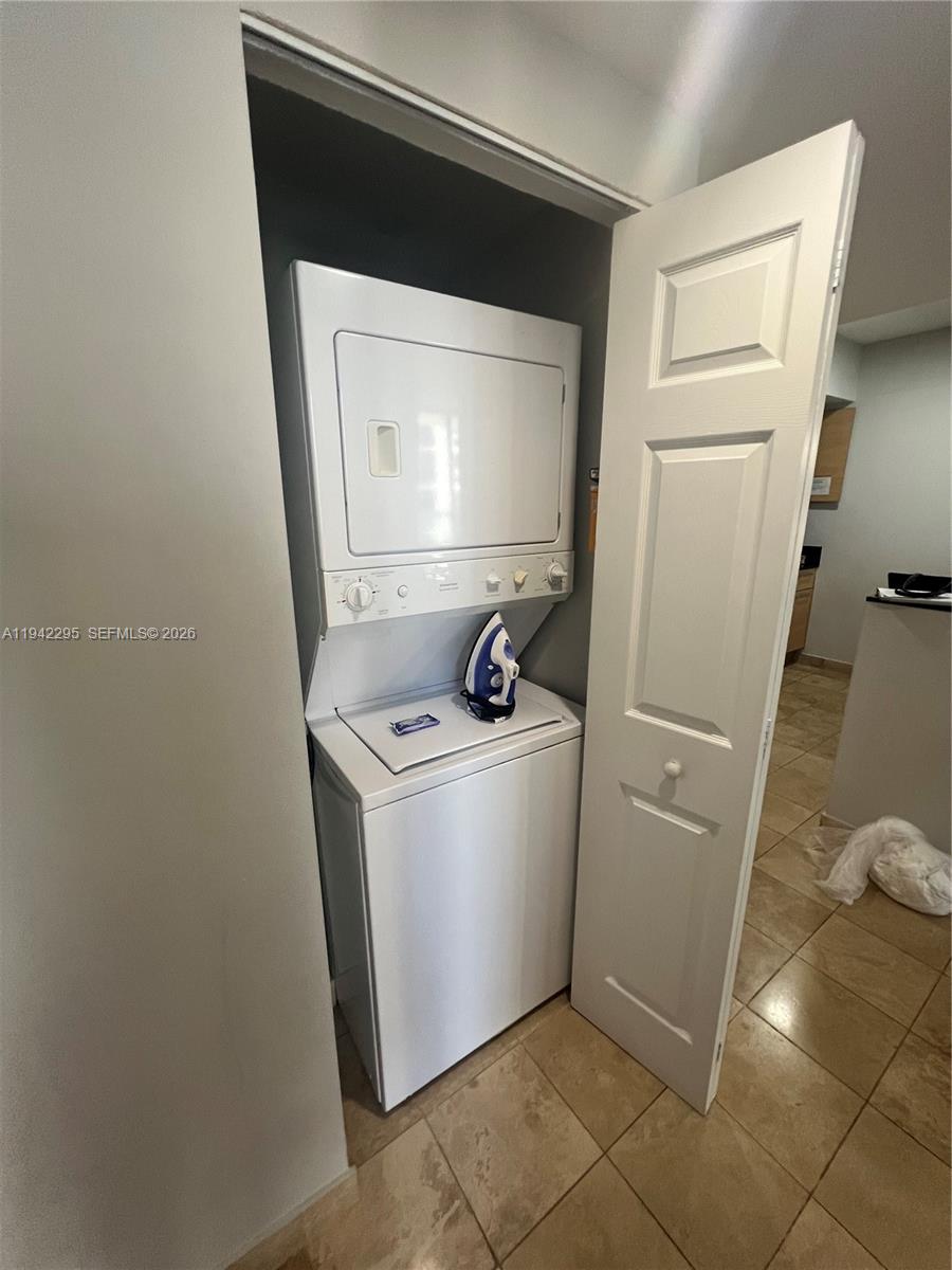 18683 Collins Ave #2510 Sunny Isles Beach, FL 33160