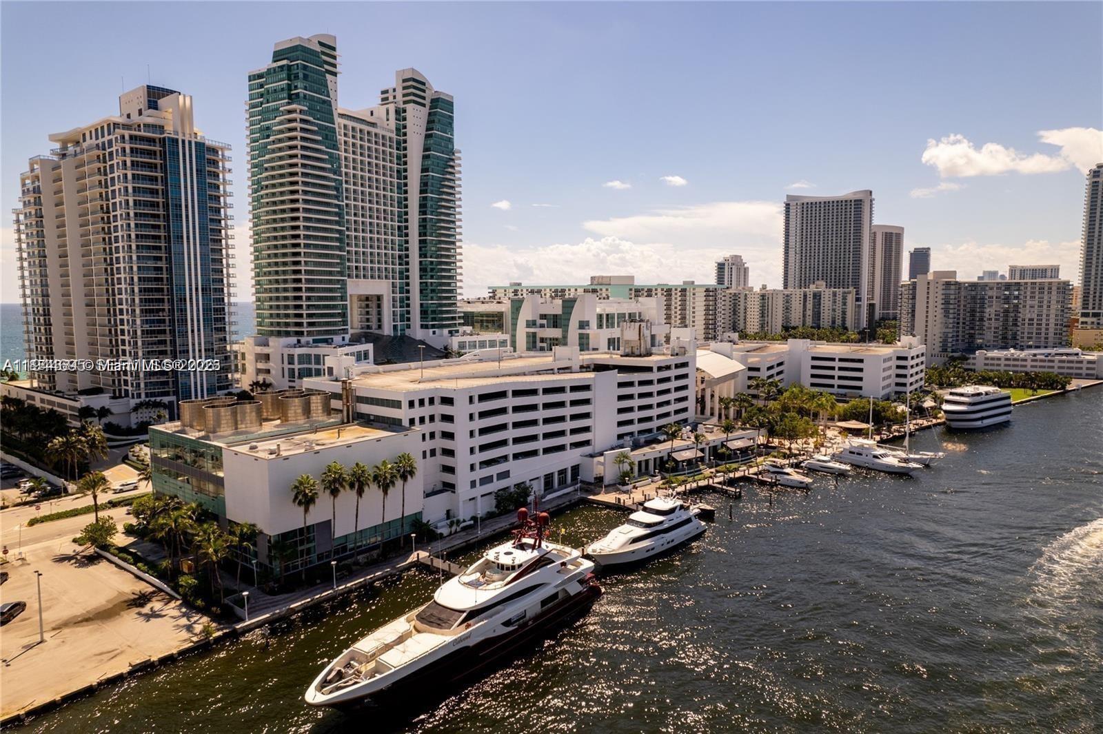 400 Leslie Dr #323 Hallandale Beach, FL 33009